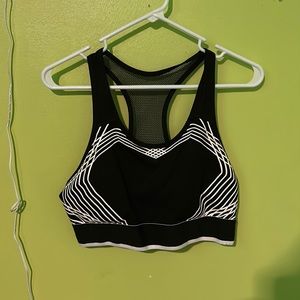 sports bra